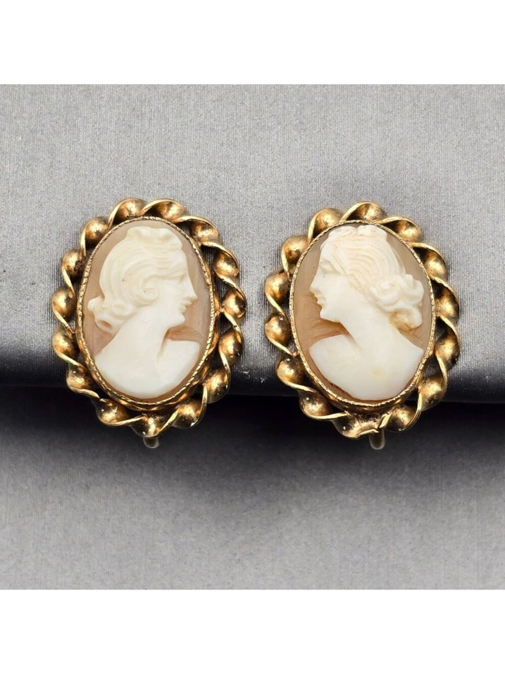 Vintage Cameo Earrings 12K Gold Filled Shell AMCO Mid Century Screw Back